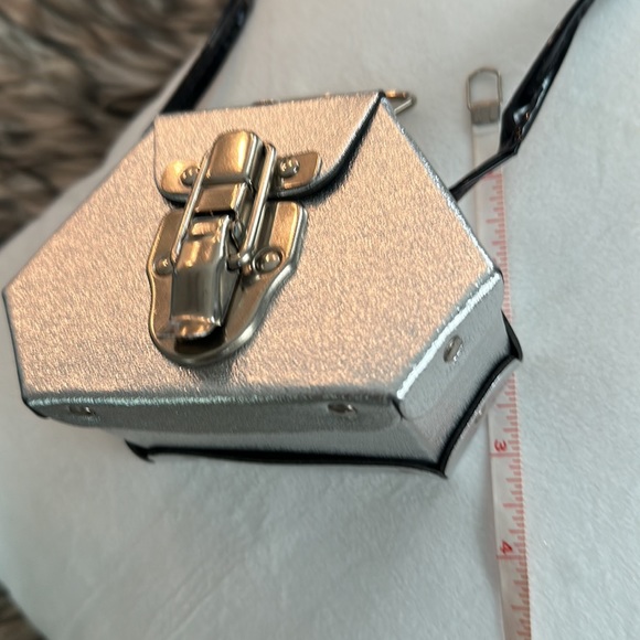 Vintage Silver Little Bag with Black Strap - Picture 12 of 12